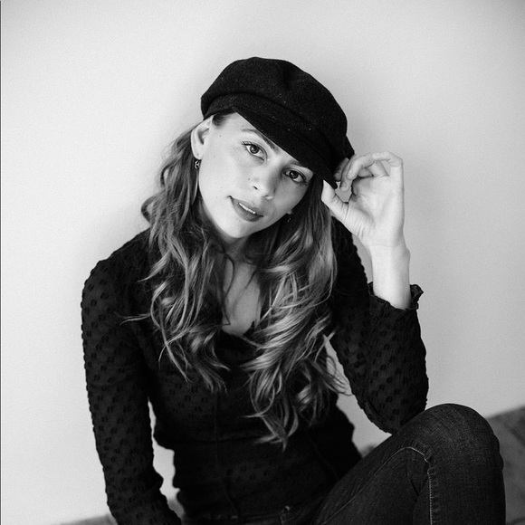 Meet your Posher, Tess - Picture 1 of 1